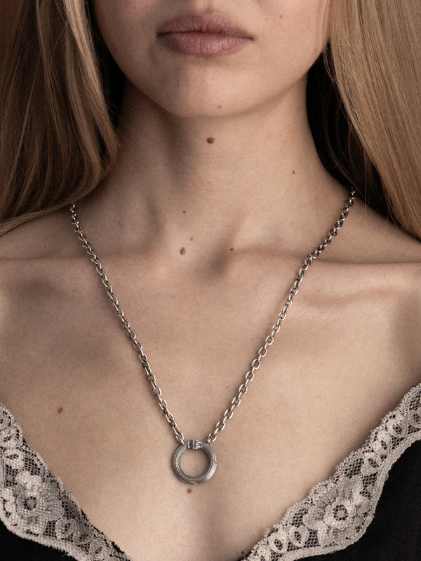 Corinthian Circle Necklace