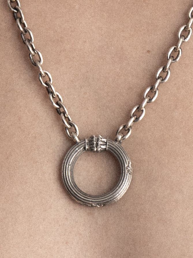 Corinthian Circle Necklace