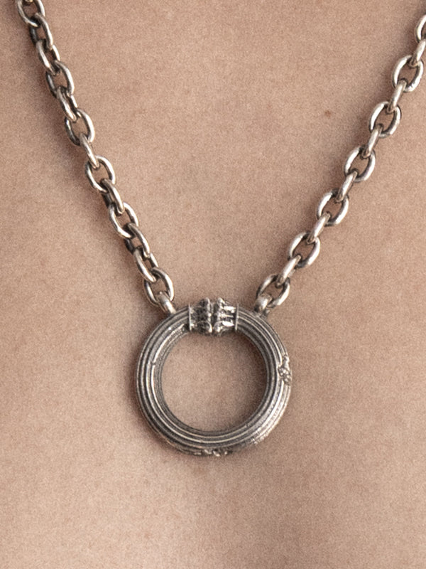 Corinthian Circle Necklace