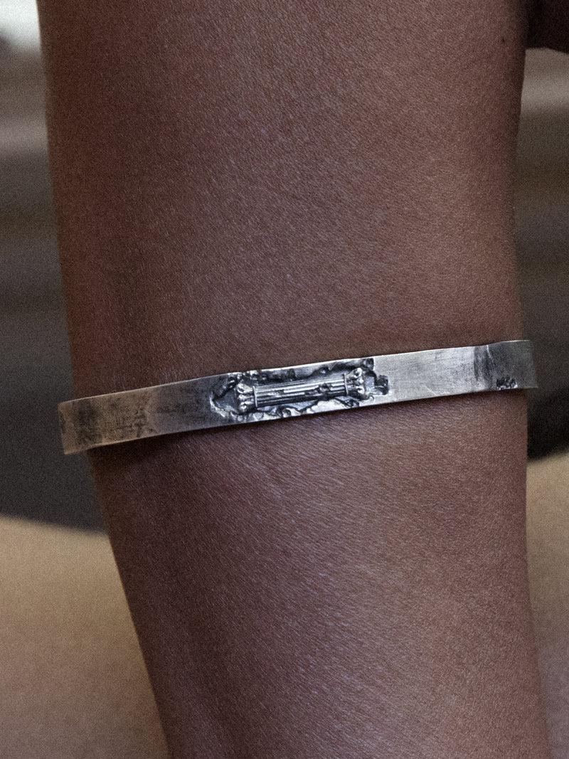 Corinthian Révélé Cuff Bracelet