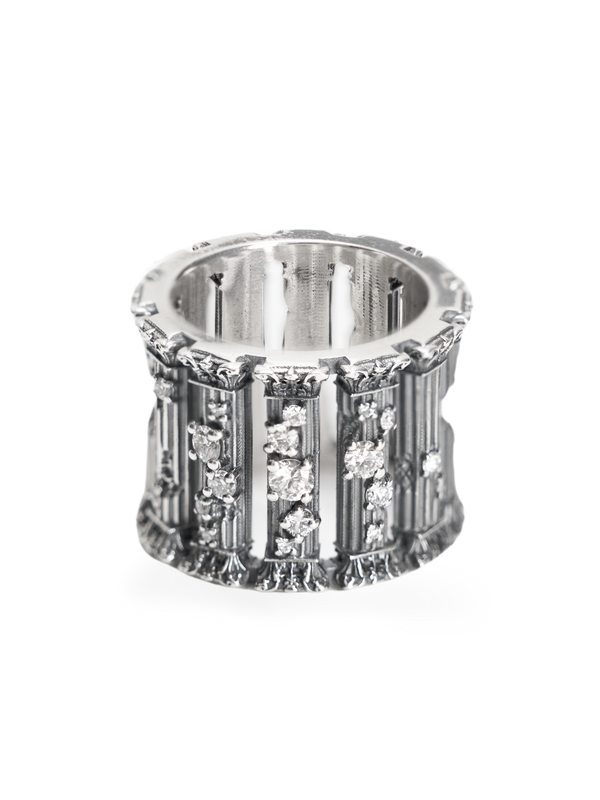 Colonnade Ring, natural diamonds